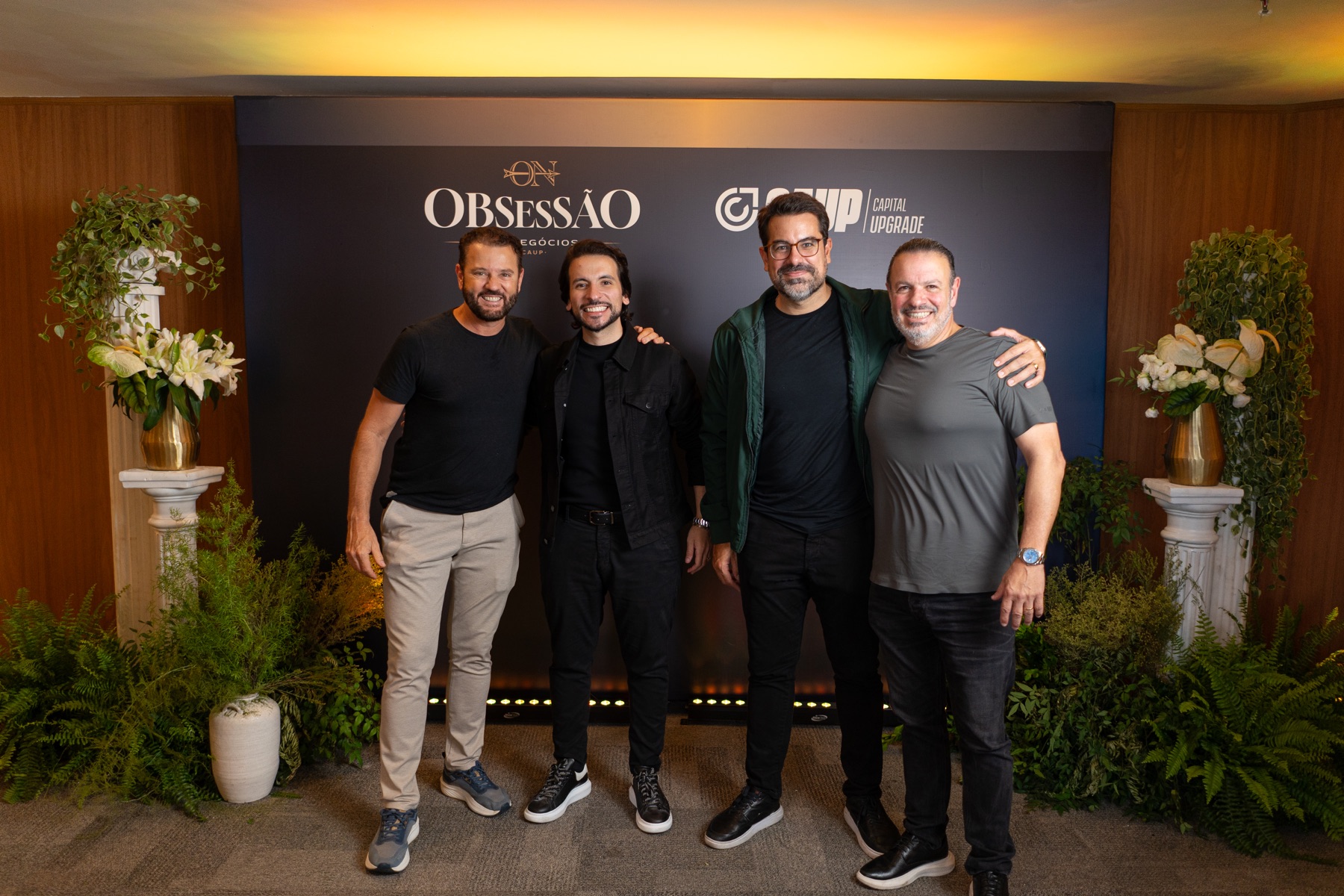 Membros e mentores em encontro da Capital Upgrade